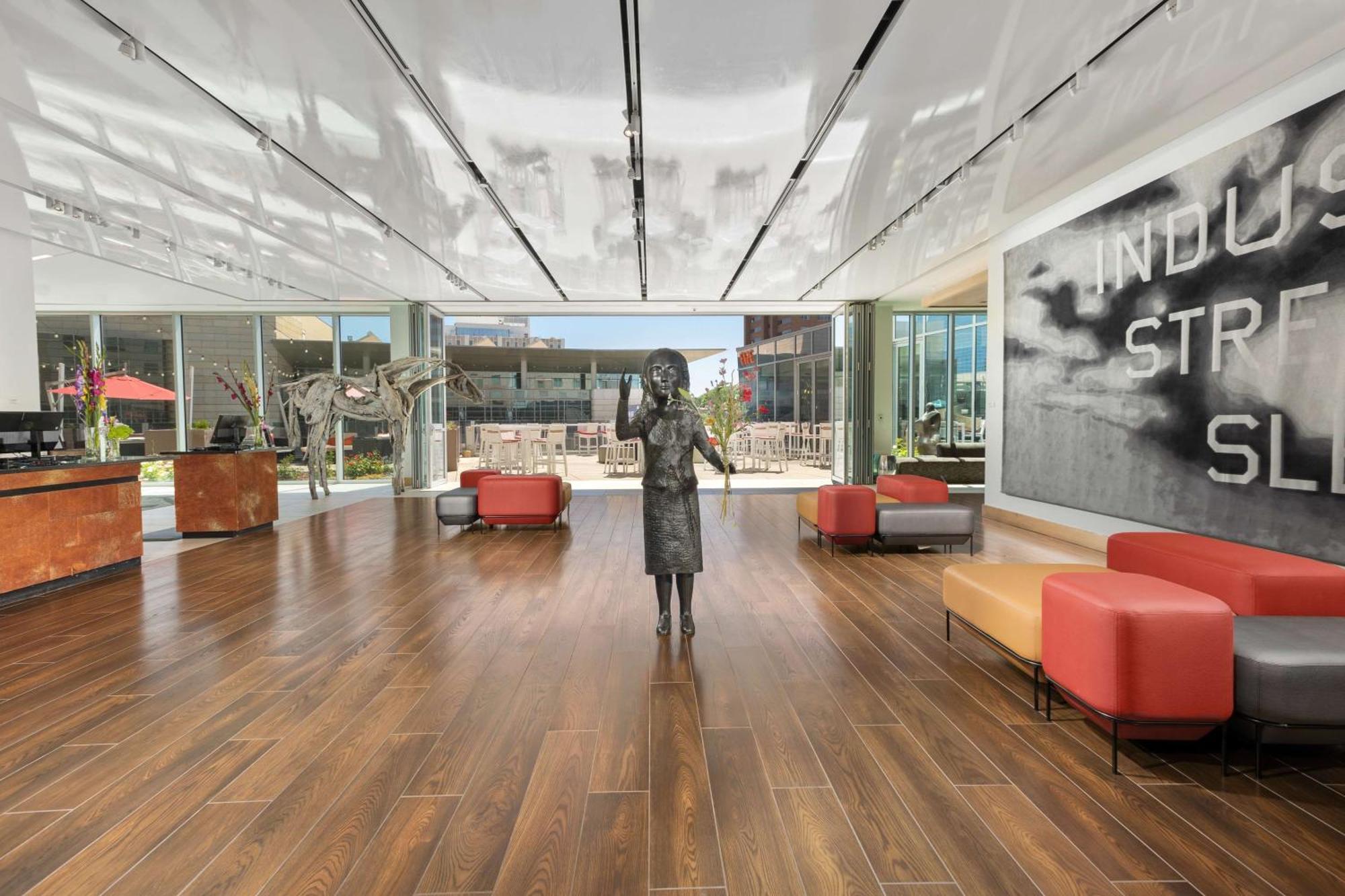 The Art Hotel Denver, Curio Collection By Hilton المظهر الخارجي الصورة